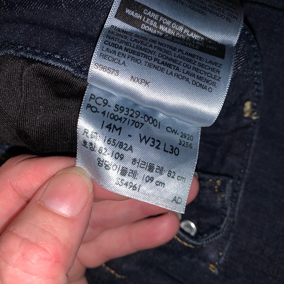 PREMIUM DENIM HP🎉LEVI’S Totally Shaping High Rise Skinny Jeans 14M NWT - Picture 5 of 16